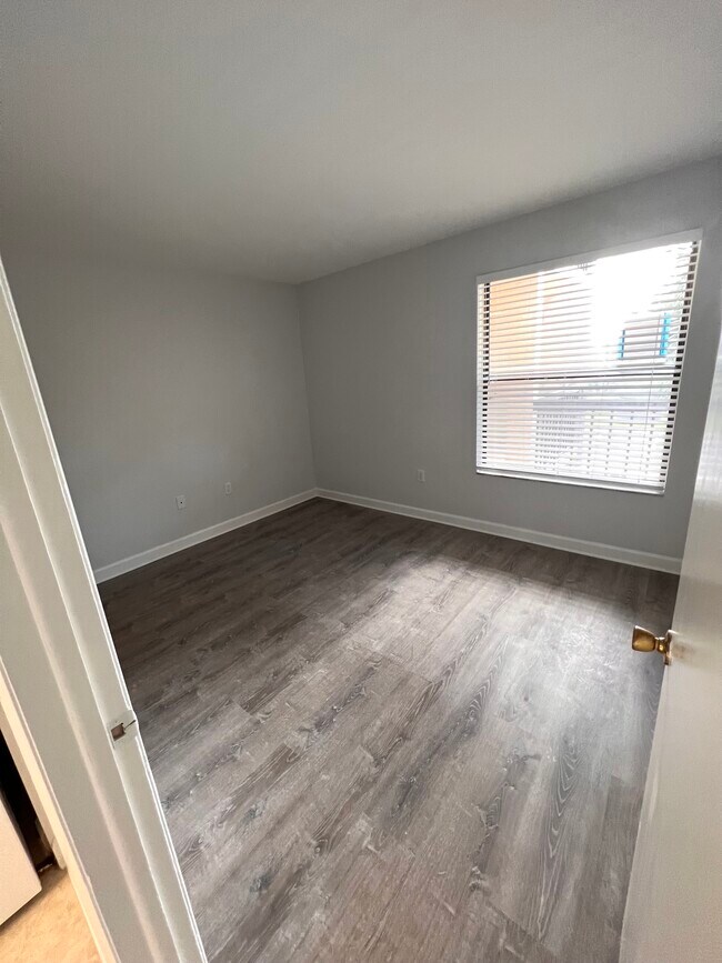 Sandhill Pines unit 131B, Punta Gorda, FL 33980 - photo 5