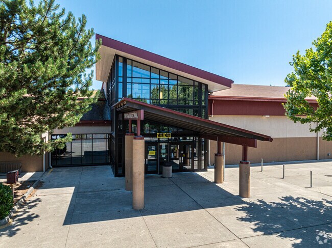 Chinook Middle School