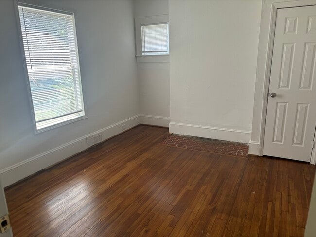 1917 NE 25th St, Winston-Salem, NC 27105 - photo 3