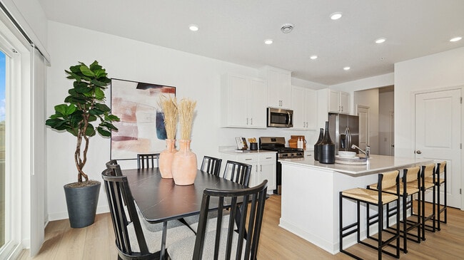 5431 Queens Dr NW, Rochester, MN 55901 - photo 5