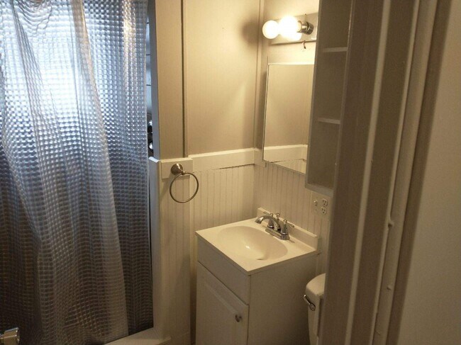 74 W Moler St unit E, Columbus, OH 43207 - photo 6