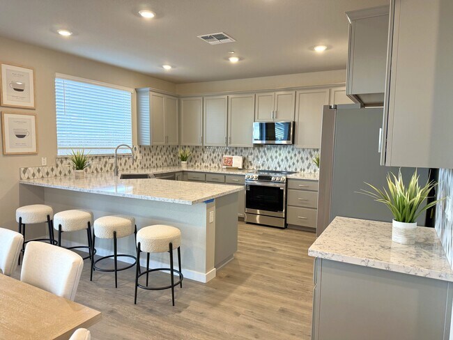 1284 Winterhart St unit 38368194, Galt, CA 95632 - photo 5