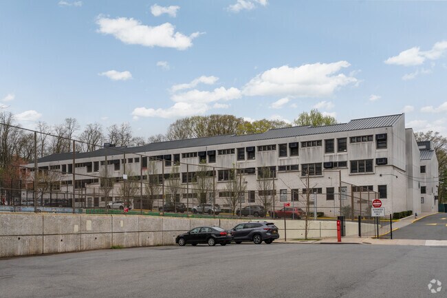 P.S. 4 - Maurice Wollin offers pre-K and public elementary education for Huguenot residents.