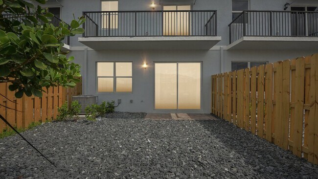 112 14th Terrace unit 36207120, Homestead, FL 33033 - photo 2