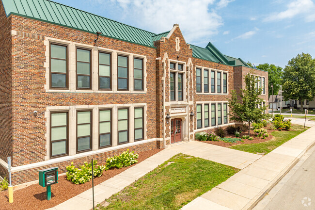 Green Bay's L. Da Vinci School for Gifted Learners offers a rigorous learning environment.