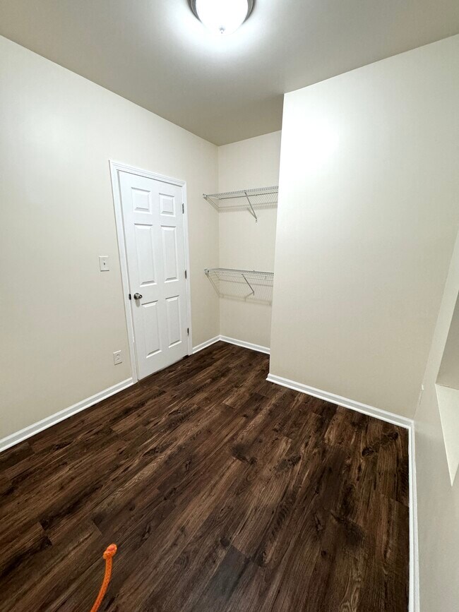 240 W 24th St unit 2R, Chicago, IL 60616 - photo 5