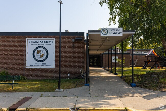 Discovery Charter School mission is to prepare students to become responsible citizens.