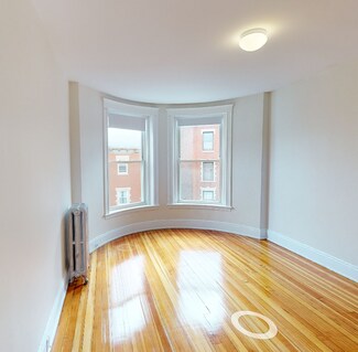 7 Mount Hood Rd Unit 6, Boston, MA 02135