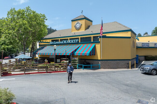 Ben Lomond Market is a beloved family-owned grocer known for fresh produce, deli sandwiches, and daily essentials just steps from the heart of the Ben Lomond community.