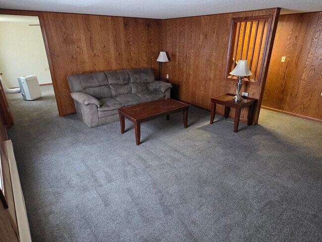 105 S Elson St unit 1, Kirksville, MO 63501 - photo 4