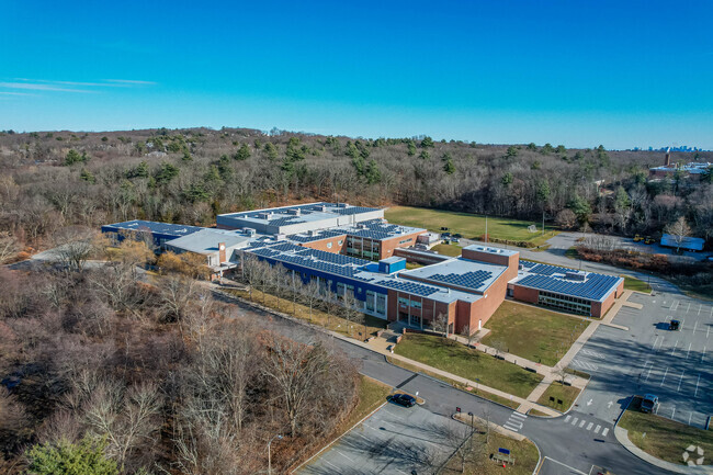John F Kennedy Middle School is a public school in Waltham.