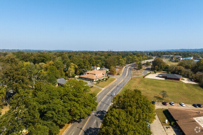 Germania Park is a short drive to all Birmingham has to offer.