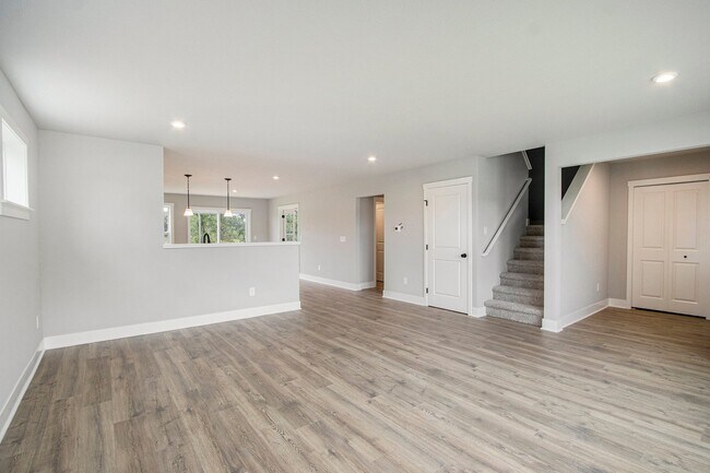 560 Pioneer Trail unit 36495618, Cedar Springs, MI 49319 - photo 6