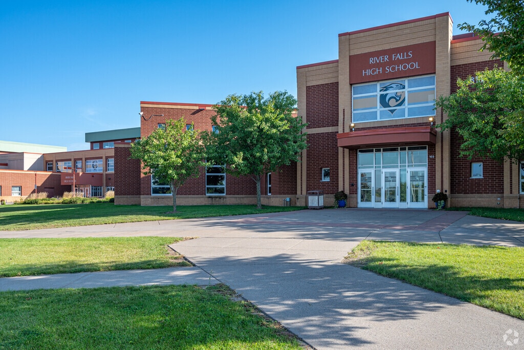 There are over 1,000 students enrolled at River Falls High School.