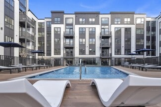 329 Alfred Ave, Teaneck, NJ 07666
