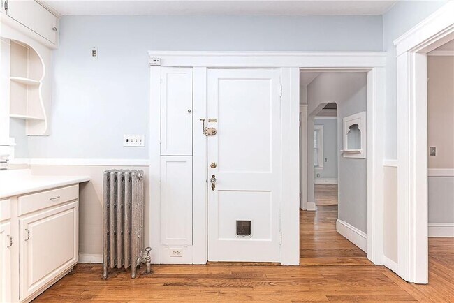 30 Taft Ave, Providence, RI 02906 - photo 6