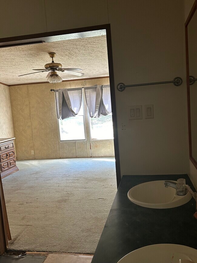 358 Skinner Rd, MacOn-bibb, GA 31211 - photo 5