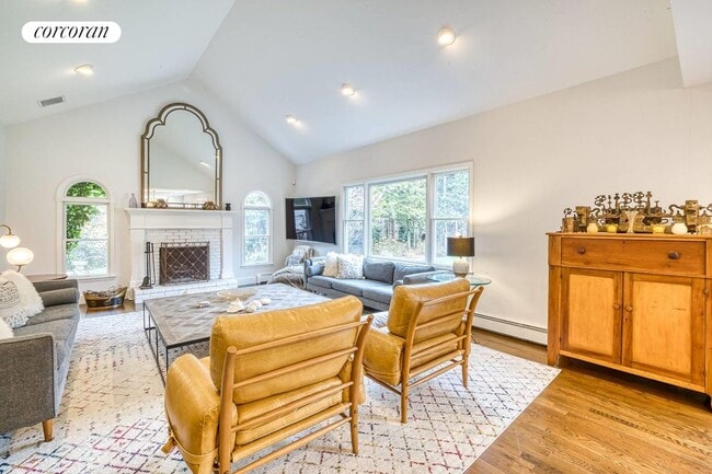 8 Cedar Haven Ln, Sag Harbor, NY 11963 - photo 3