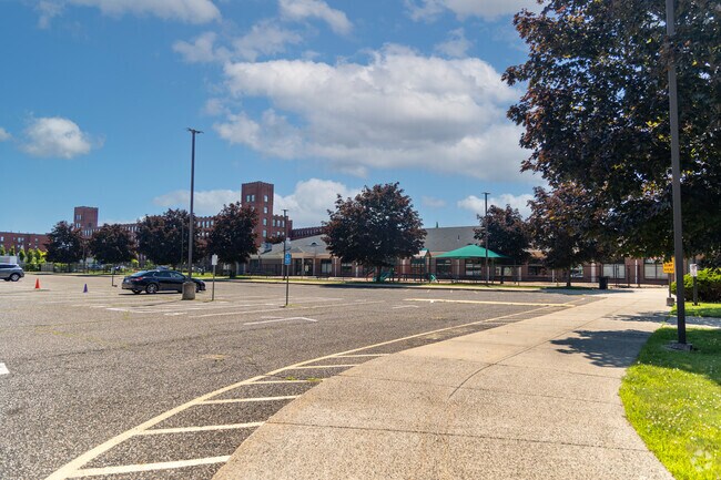 Early Childhood Education Center is located in Springfield, MA.