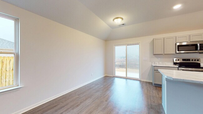 20318 W 194th Terrace, Spring Hill, KS 66083 - photo 5