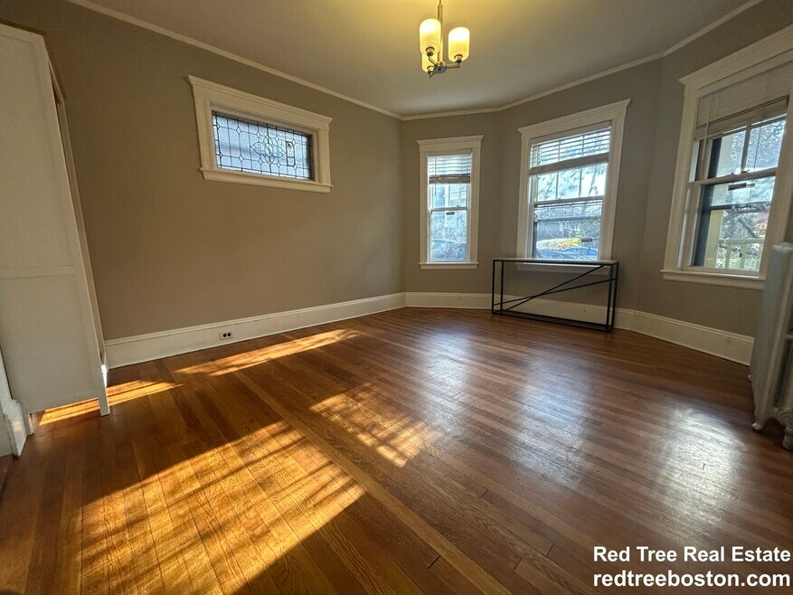 32 Iffley Rd unit 1, Jamaica Plain, MA 02130 - photo 1