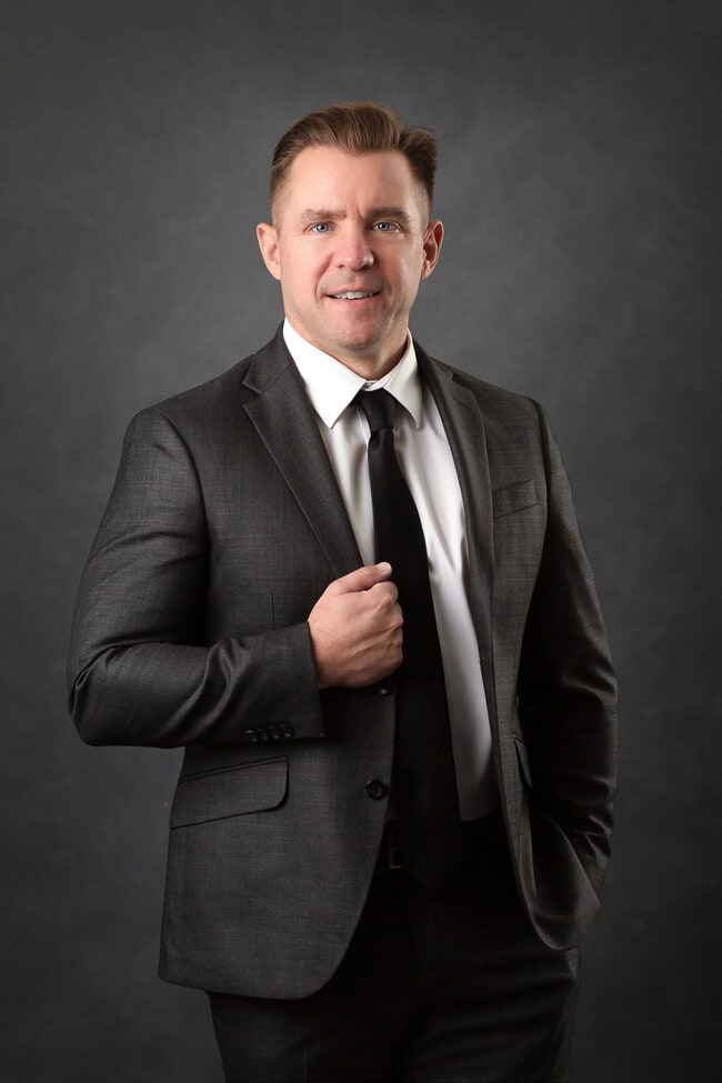 Agent Photo