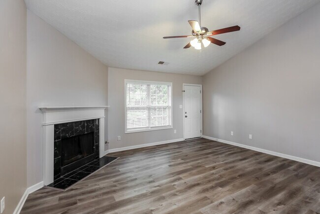 1292 Poison Oak Ct SE, Lawrenceville, GA 30045 - photo 5