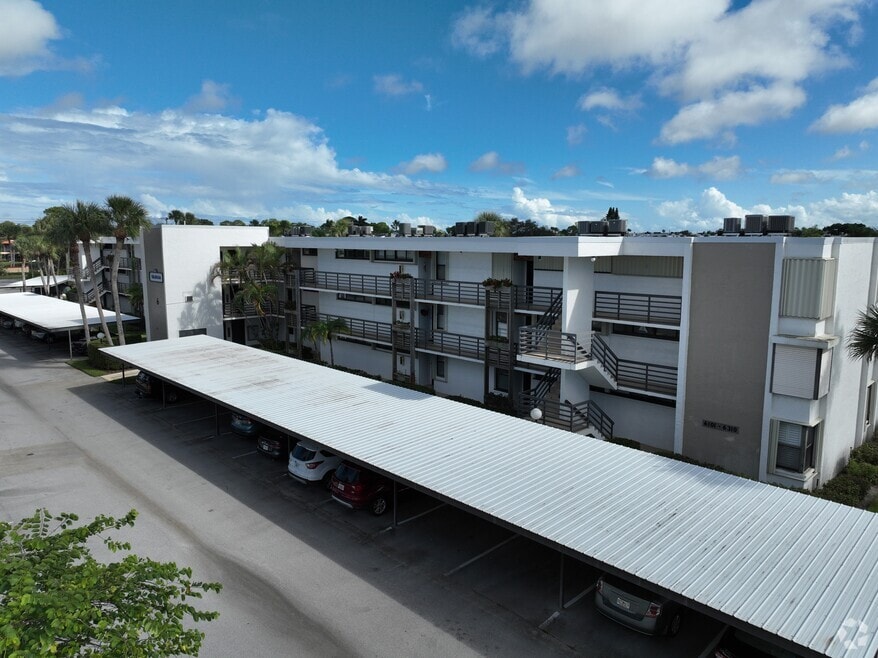 1950 SW Palm City Rd unit 6-202, Stuart, FL 34994 - photo 2