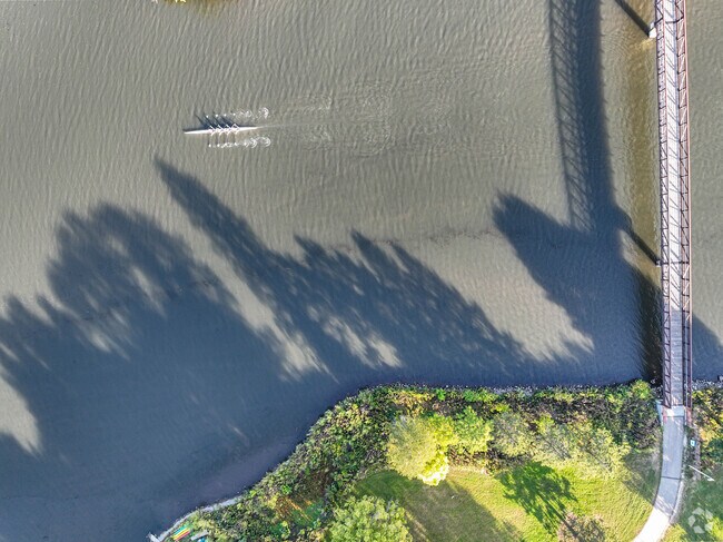 Enjoy the different activities that Quarry Hill West has to offer.