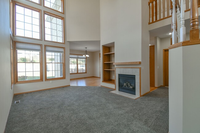 9412 Forest Glen Dr, Lincoln, NE 68526 - photo 5