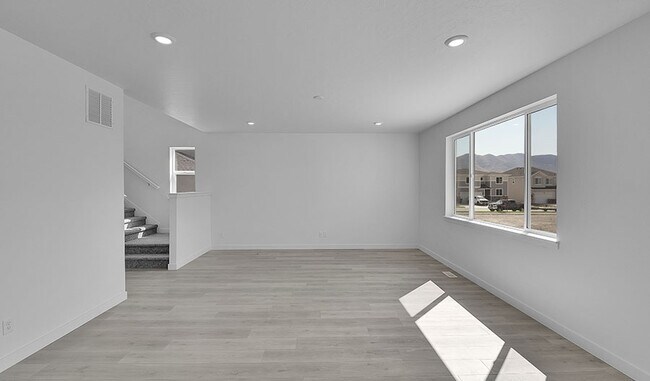 1192 E Horseshoe Way, Eagle Mountain, UT 84005 - photo 7