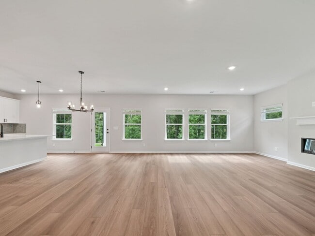 2889 Sweet Red Cir, Braselton, GA 30517 - photo 4