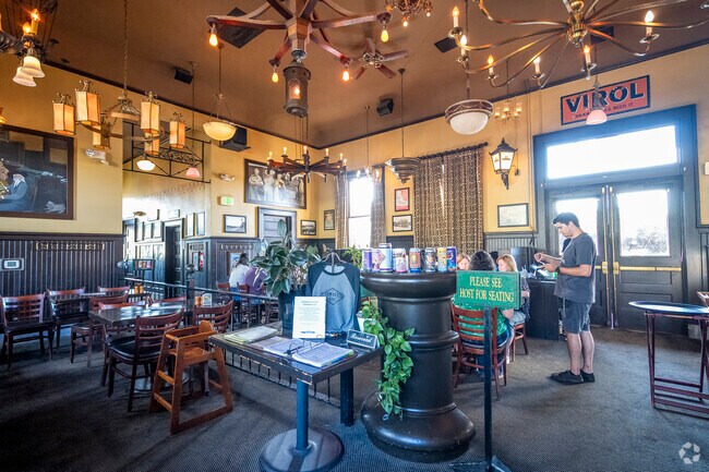 McMenamins Roseburg Station Pub has appetizing food menu options.