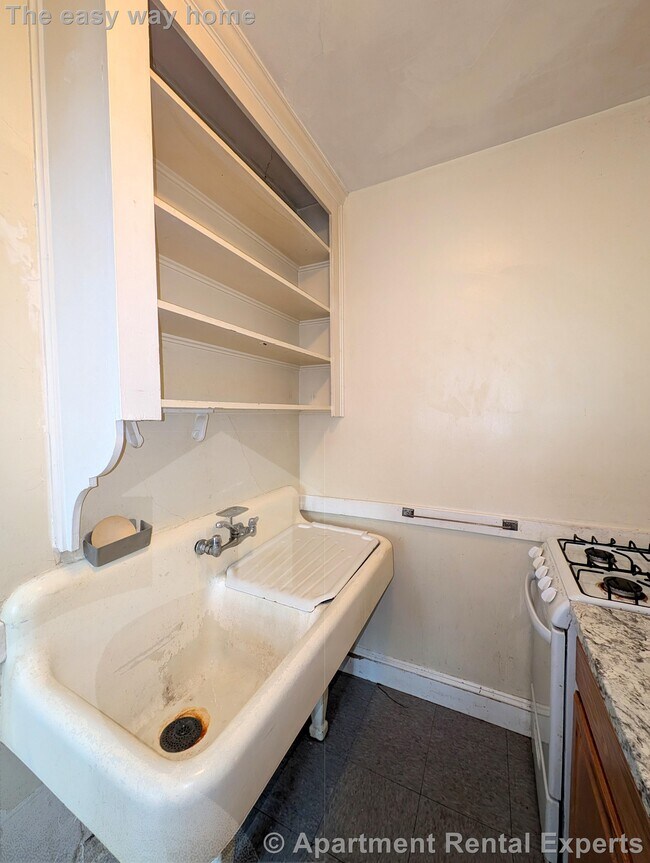 4 Cogswell Ave unit 34, Cambridge, MA 02140 - photo 6