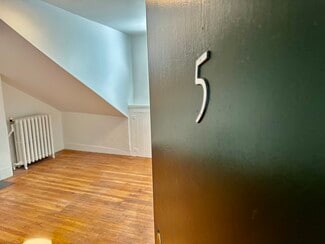 107 Charles St Unit 6, Boston, MA 02114