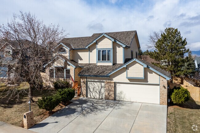 Traditional homes are a popular style in Harvest Lane.