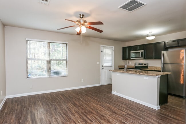 2405 Marlin Dr, McDonough, GA 30253 - photo 5