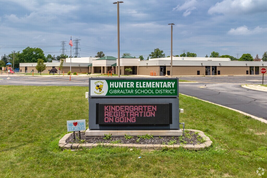 Hunter Elementary School's front entrance and signage in the city of Trenton.