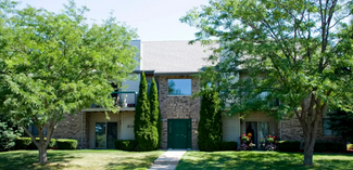 811-830 Cheshire Ct, Freeport, IL 61032