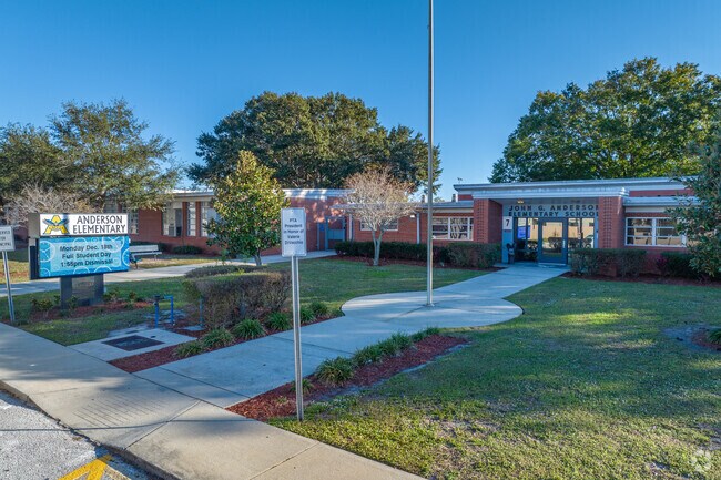 Anderson Elementary welcomes students to learn in Bayside West.