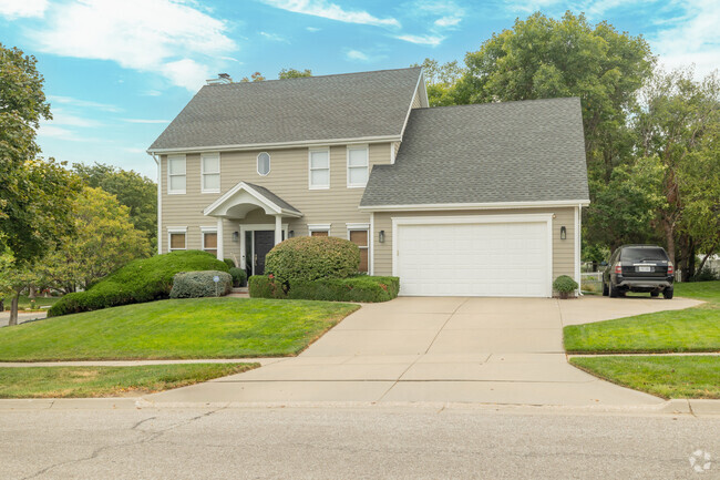 Homes in Crown Pointe have beautiful lawns.