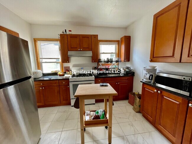 84 Allston St unit 2, Allston, MA 02134 - photo 4