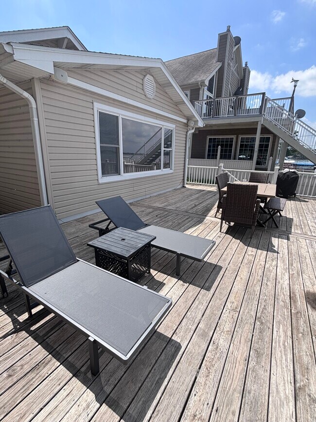 4 N Pistakee Lake Rd, Fox Lake, IL 60020 - photo 7