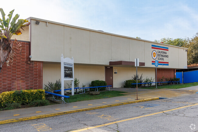 Rancho Vista Elementary School, home of the Roadrunners.