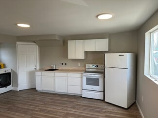 2807 Turnagain St Unit 2, Anchorage, AK 99517