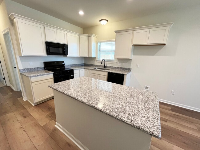 112 Yorktown Ct, Lafayette, LA 70507 - photo 2