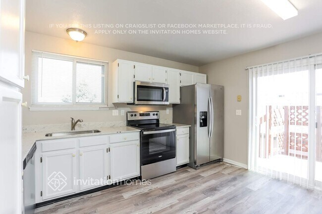 17959 E Cornell Dr, Aurora, CO 80013 - photo 6