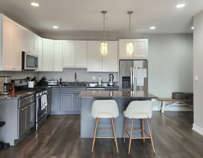 1202 Waukegan Rd unit 201, Glenview, IL 60025 - photo 5