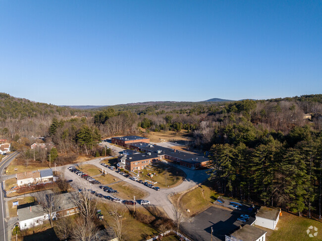 New Boston Central School in New Boston, NH serves grades K-5.