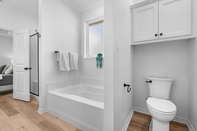 18-Primary Bathroom - 02.jpg